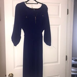 Blue knit T-shirt dress with belt